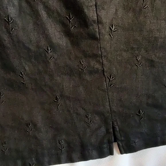 Black Linen Blend Tank - Picture 5 of 8